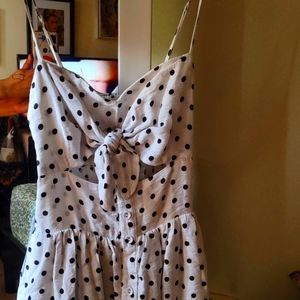 Polka dot dress, below the knee perfect for brunch.